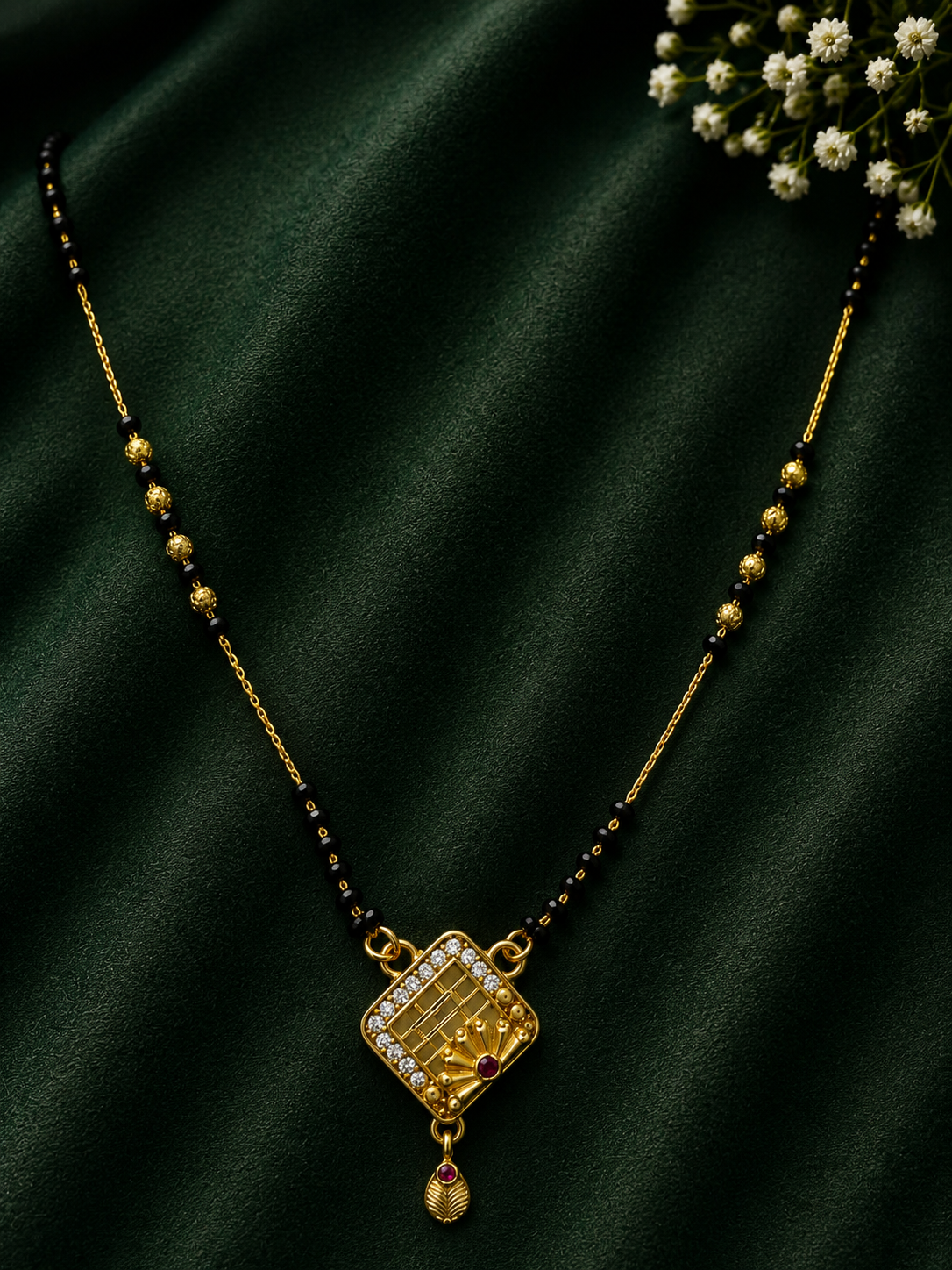 Square Pendant Gold Mangalsutra