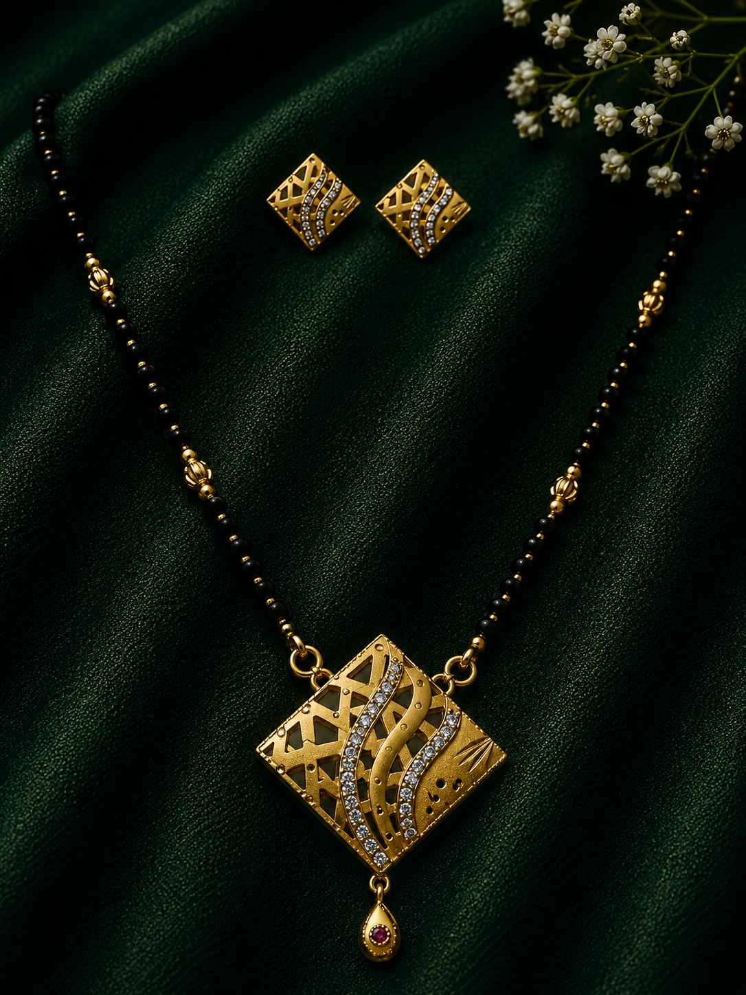 Diamond Cut Geometric Mangalsutra Set