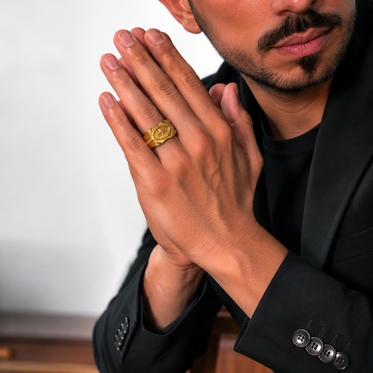 Heritage Oval Gold Ring for Men